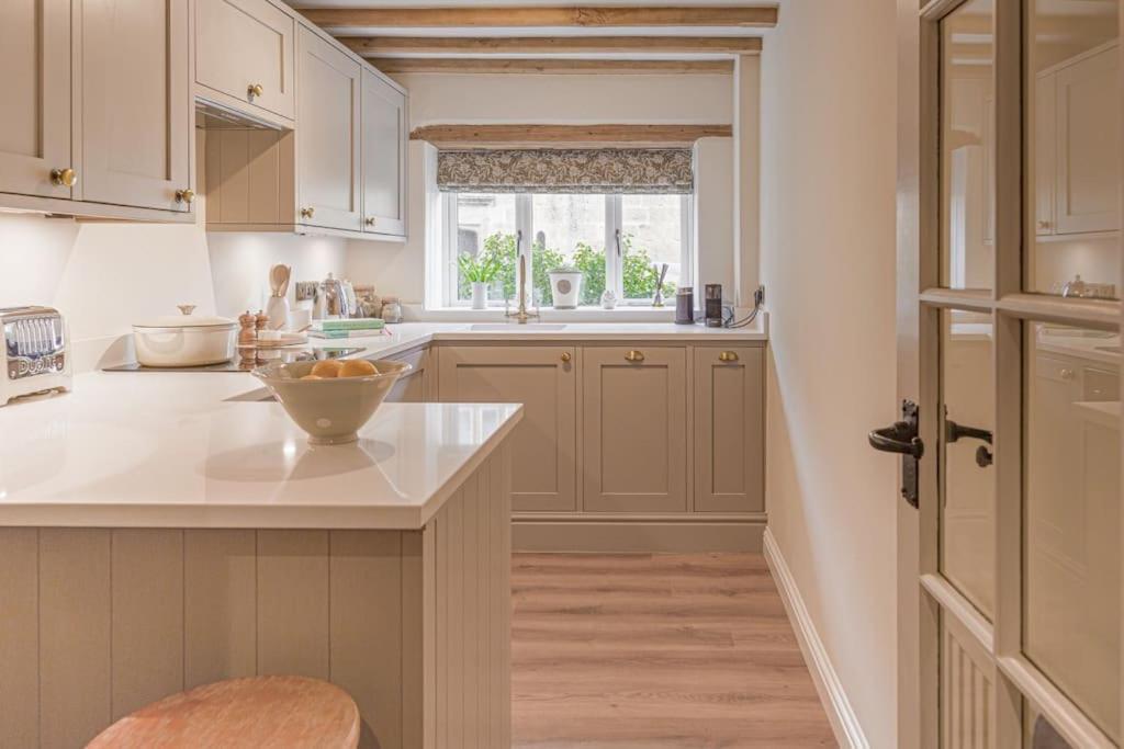 East Barn Cottage - Refurbished Barn Conversion! Weston Subedge Εξωτερικό φωτογραφία