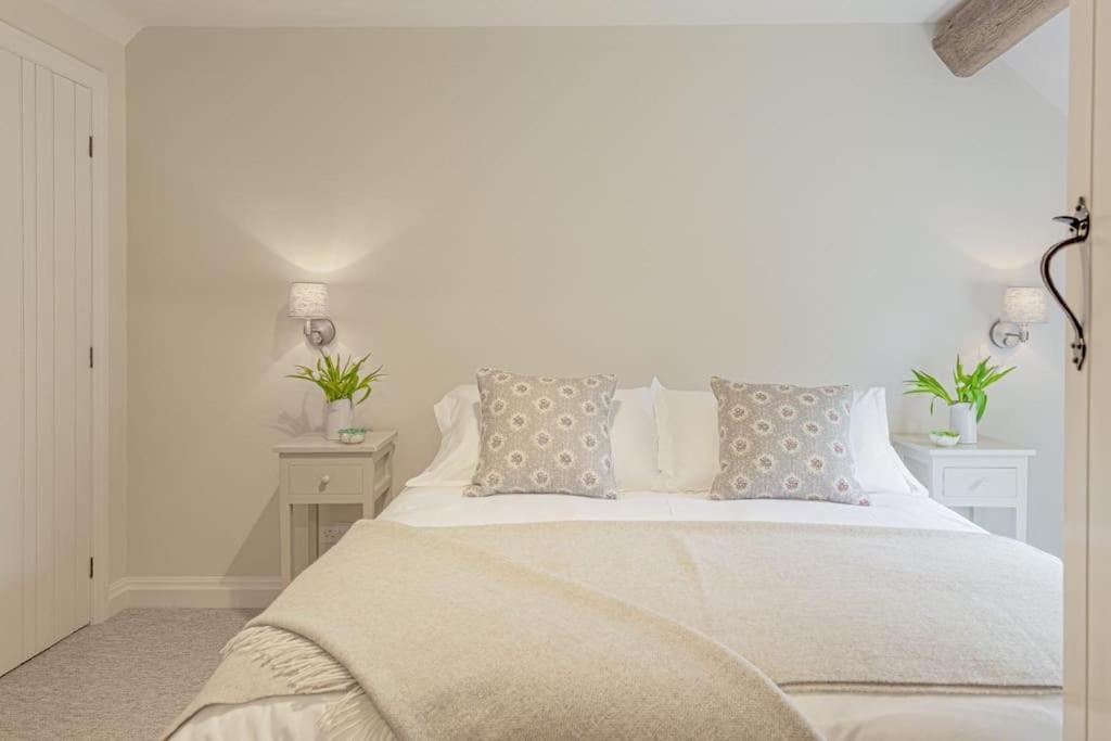 East Barn Cottage - Refurbished Barn Conversion! Weston Subedge Εξωτερικό φωτογραφία